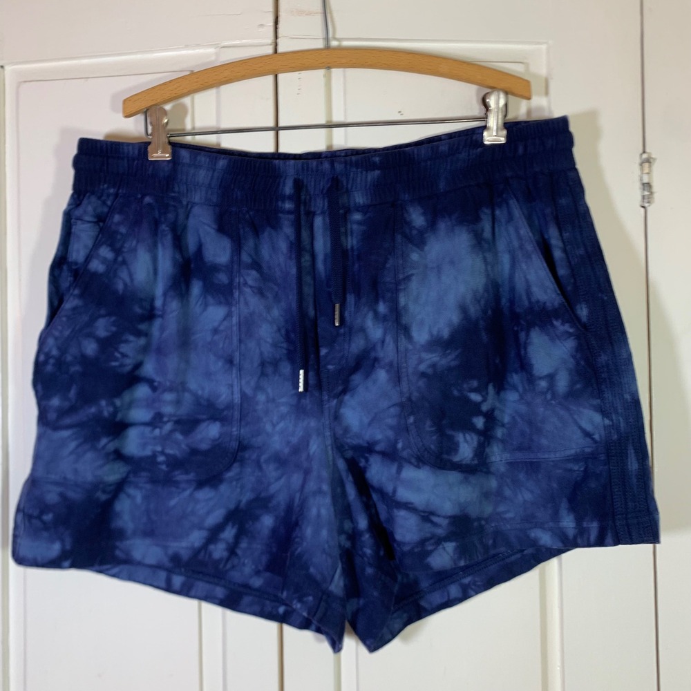 Athleta Farallon Blue Tie Dye Drawstring Shorts 1X Casual Gym Workout Comfort